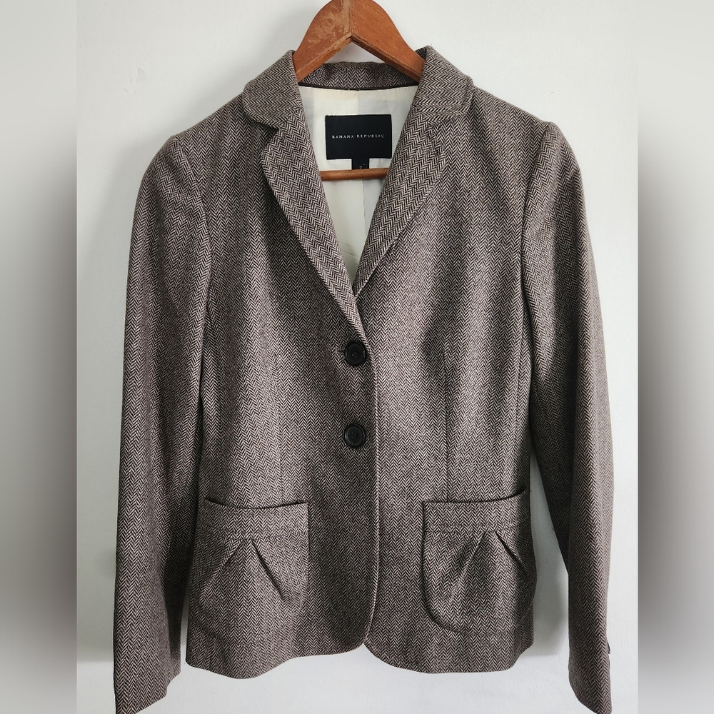 Banana Republic Taupe Herringbone Blazer